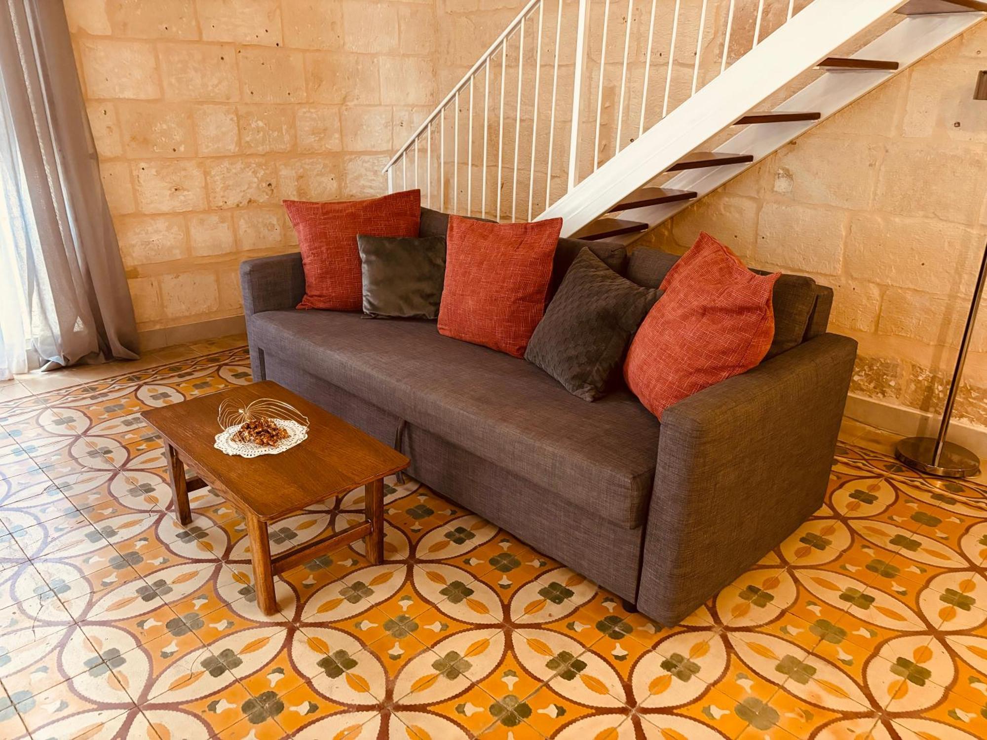 Casa Cara Apartment Биргу Екстериор снимка