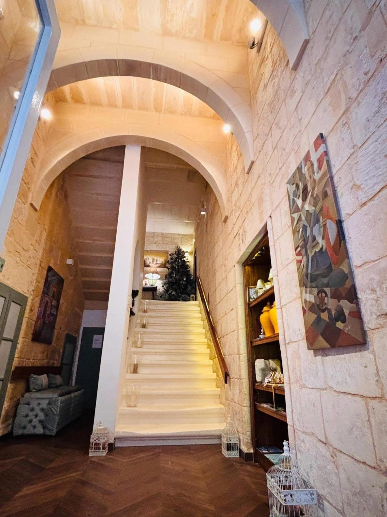 Casa Cara Apartment Биргу Екстериор снимка